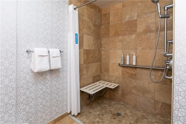 Images Hampton Inn & Suites Wilder