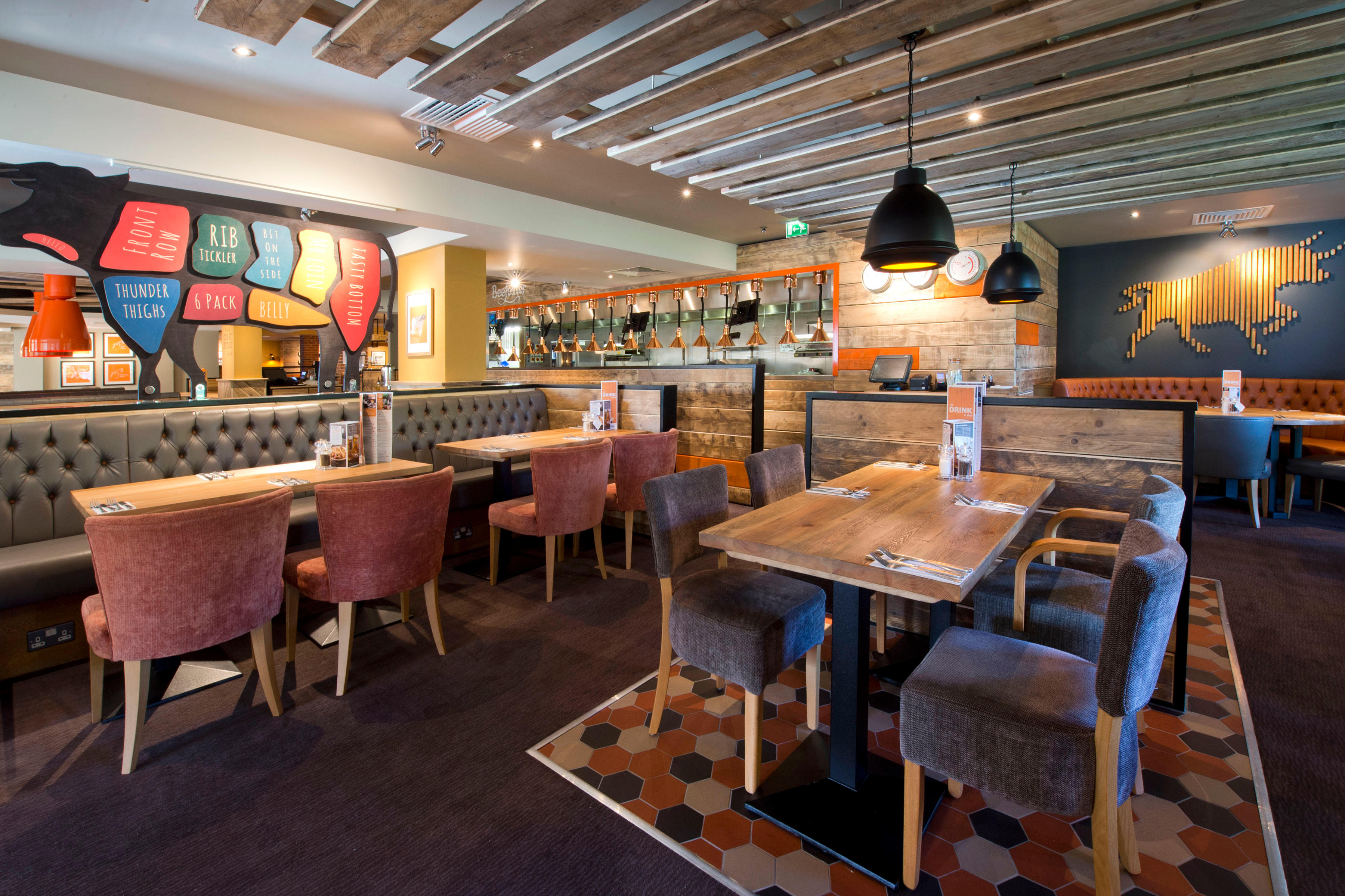 Cirencester Beefeater restaurant interior Cirencester Beefeater Cirencester 01285 708047