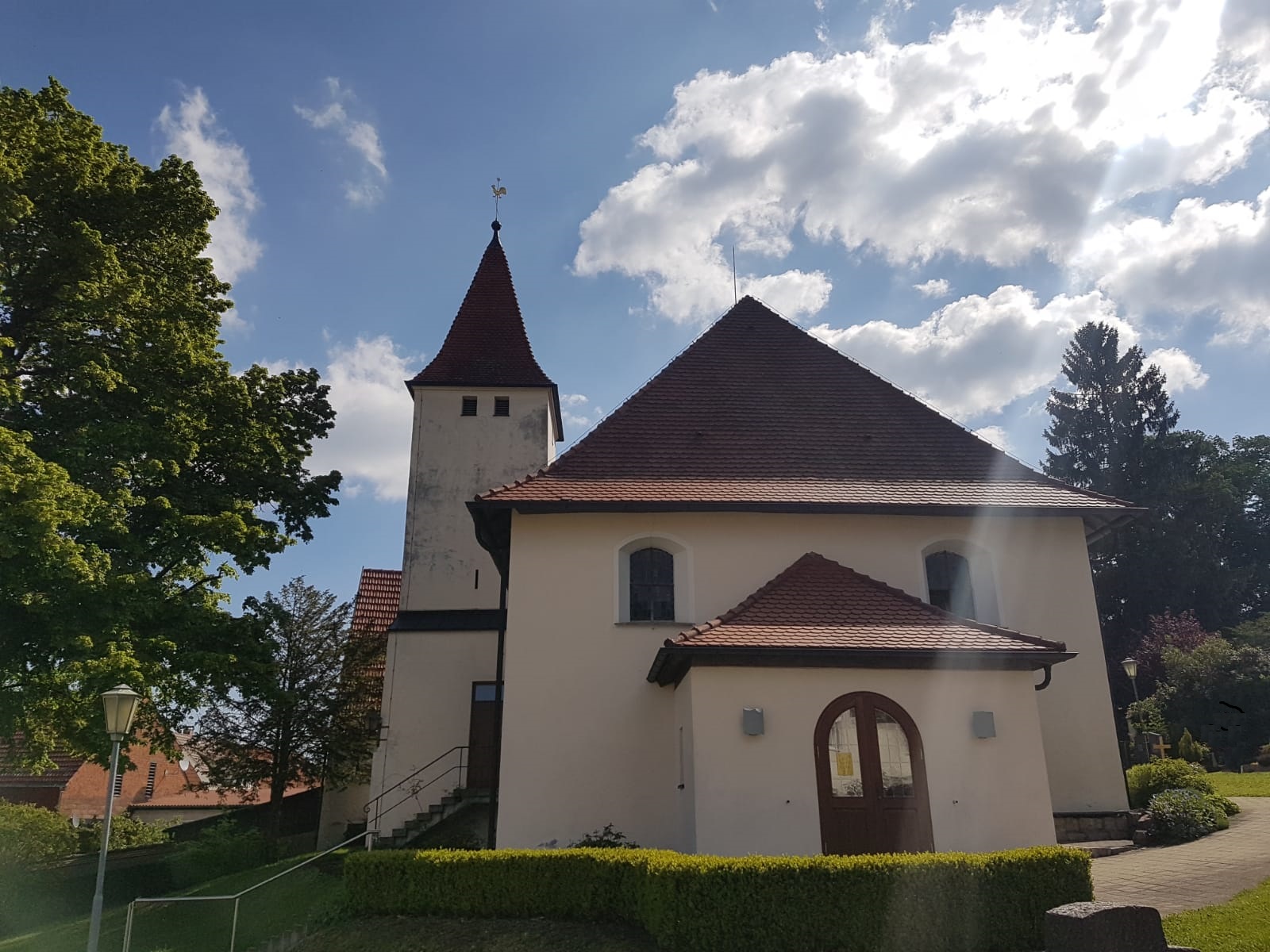 Evangelische Kirche - Evangelische Kirchengemeinde Mundingen, Pfarrberg 10 in Ehingen-Mundingen