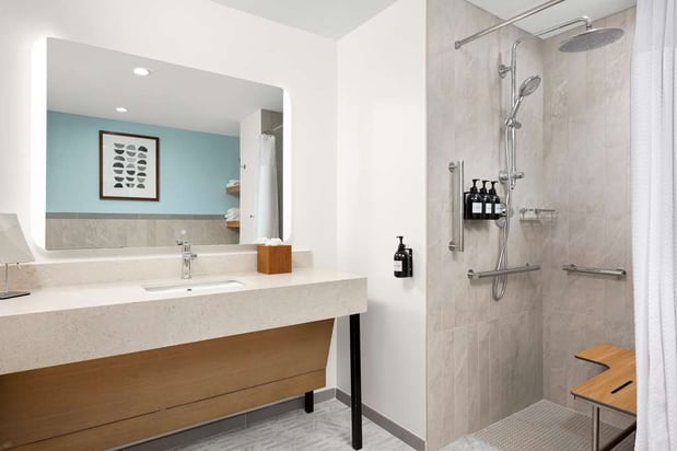 Images The Hiatus Clearwater Beach, Curio Collection by Hilton