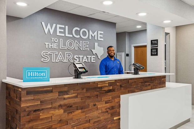 Images Hampton Inn Houston-Brookhollow