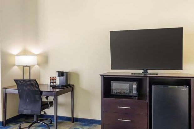 Images Best Western Plus Pratt