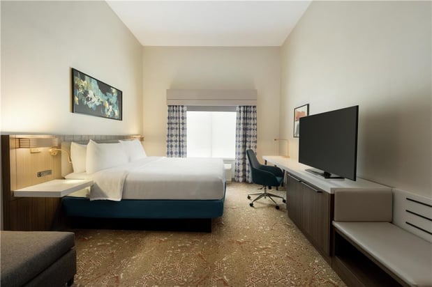 Images Hilton Garden Inn Riverhead