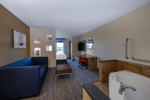 Images Holiday Inn Express Rochester South - Mayo Area by IHG