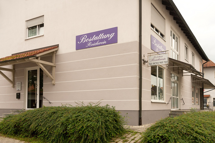 Bild 10 Bestattung Reichwein Inh.: Roland Reichwein, e.K. in Essenbach