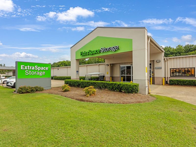 Beauty Image - Extra Space Storage at 3650 Richard Rd, Montgomery, AL 36111