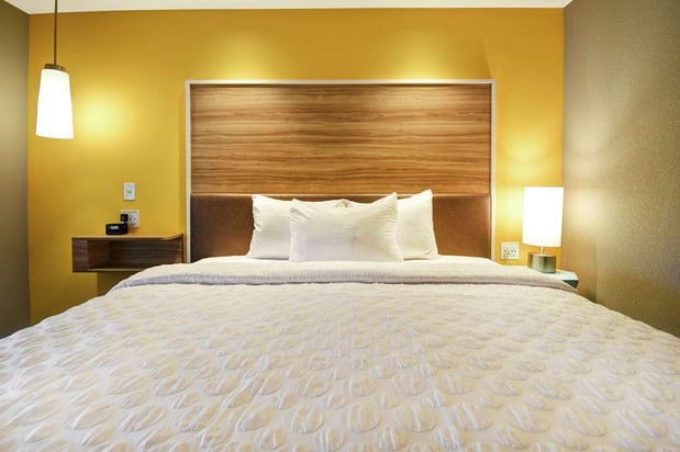 Images Tru by Hilton Louisville  Airport