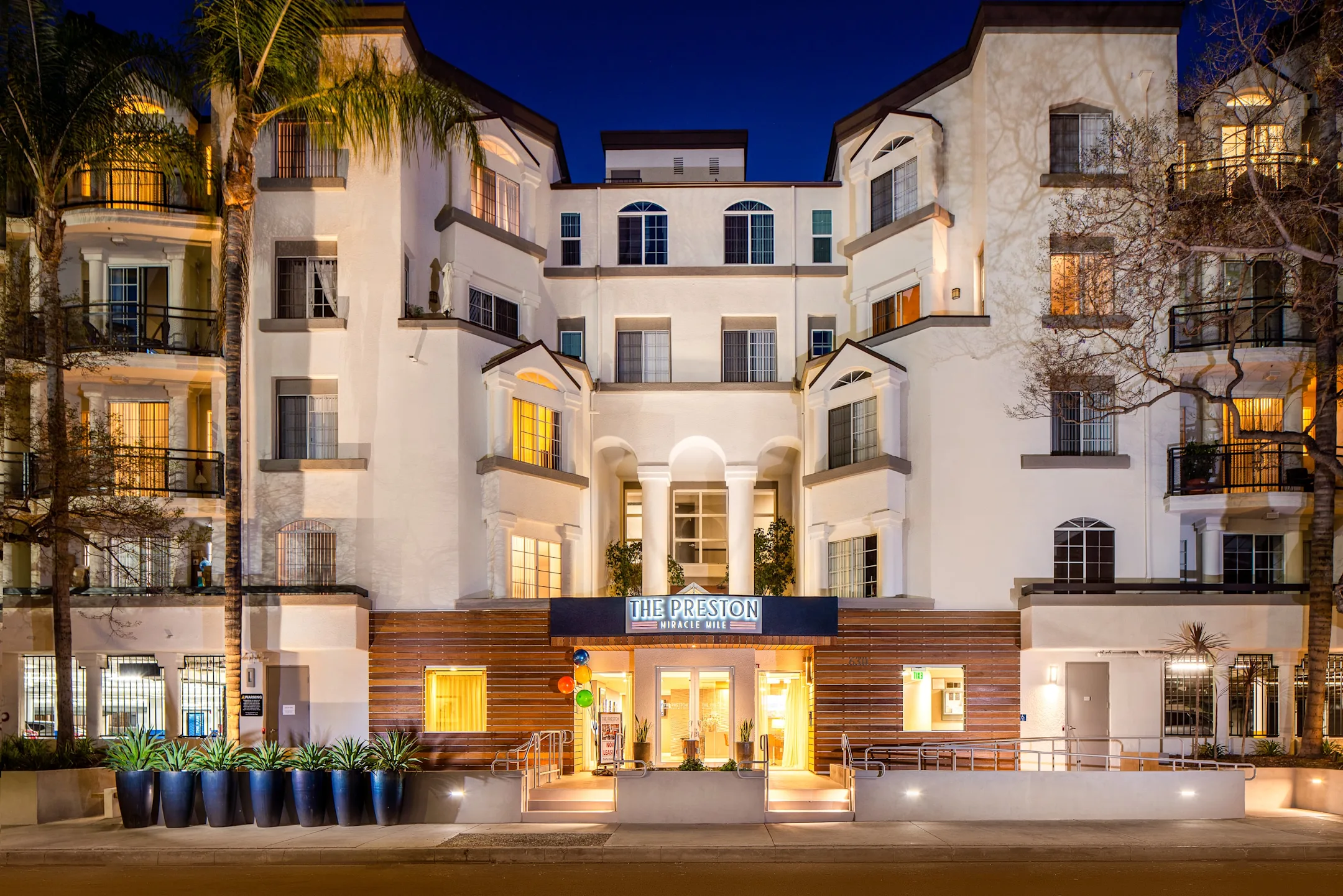 The Preston Miracle Mile Apartments