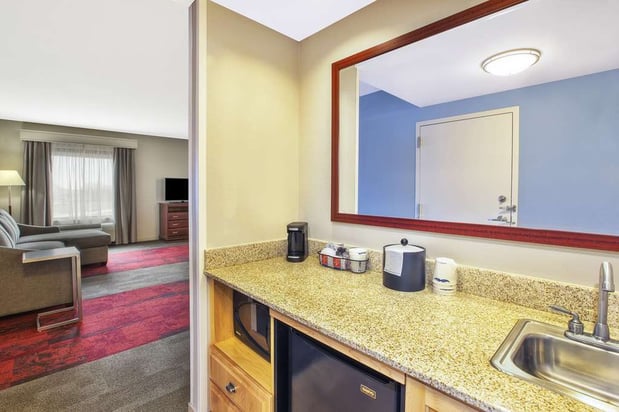 Images Hampton Inn & Suites Madison-West