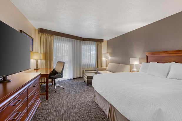 Images Best Western Plus Landmark Inn