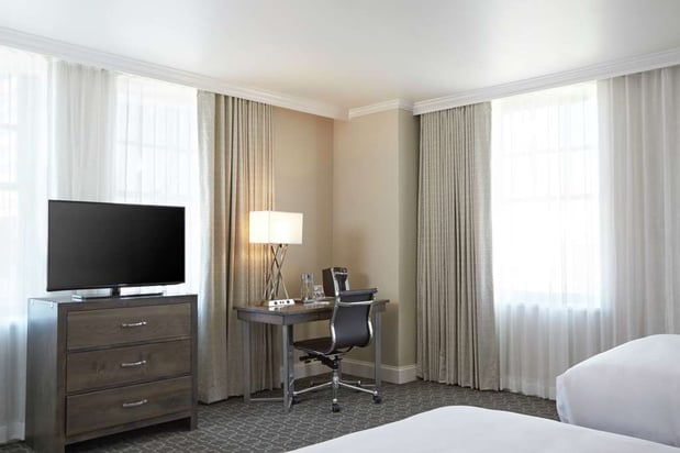 Images Redmont Hotel Birmingham, Curio Collection by Hilton
