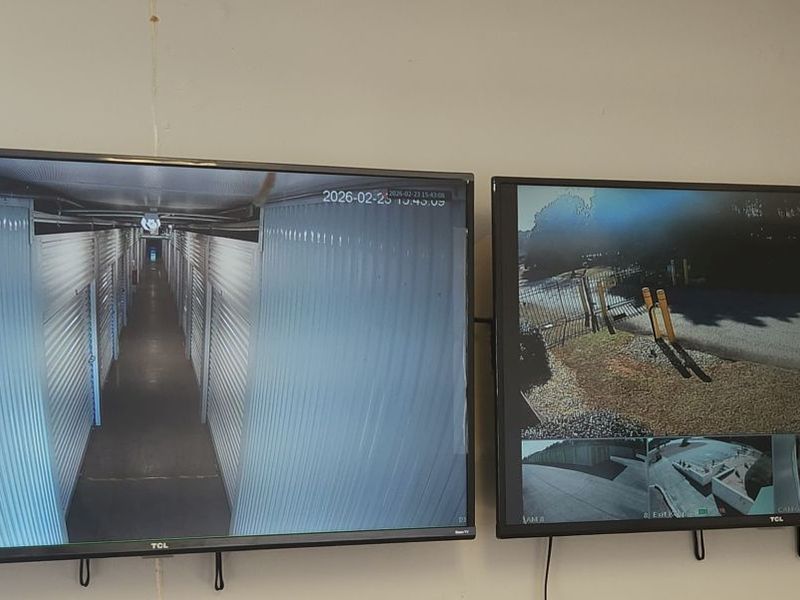 Extra Space Storage Image