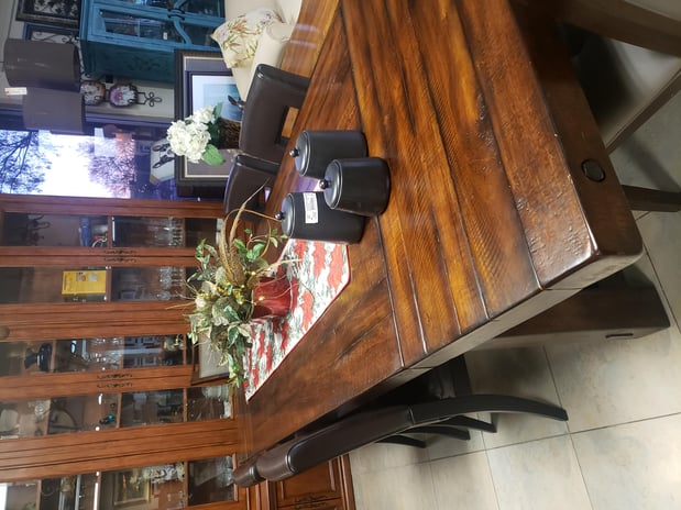 Images J and B Furniture Consignments