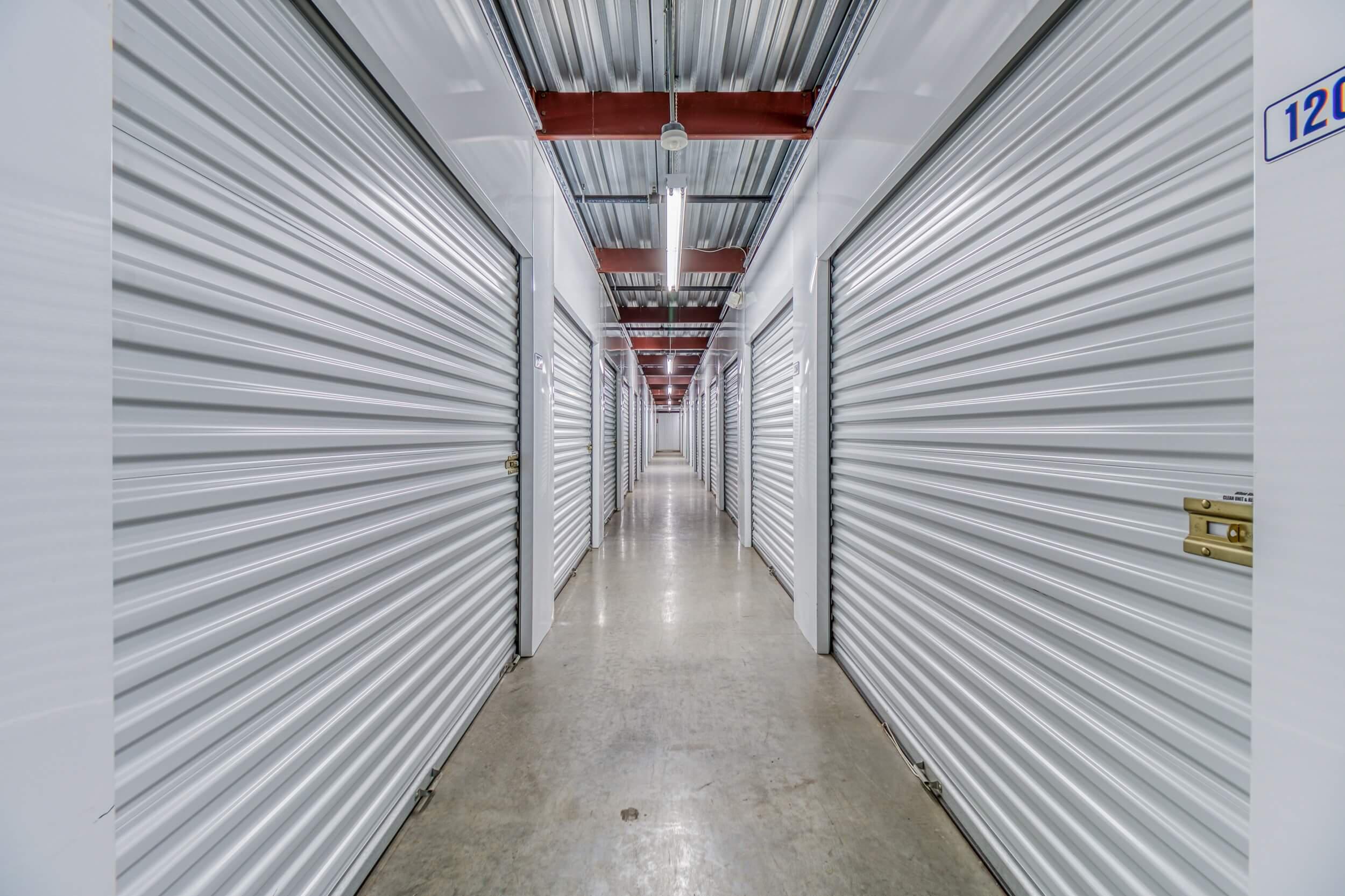 SS - Utica - Michigan - Indoor Storage Units
