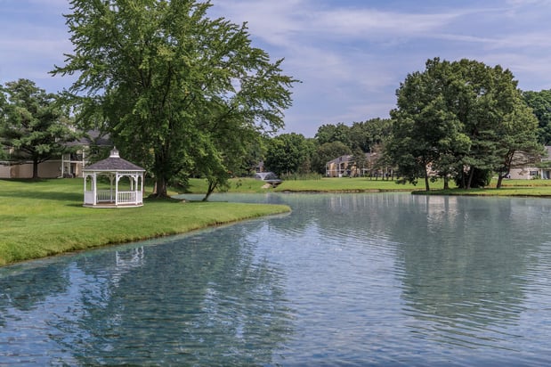 Images Twin Lakes Clifton Park Apartments