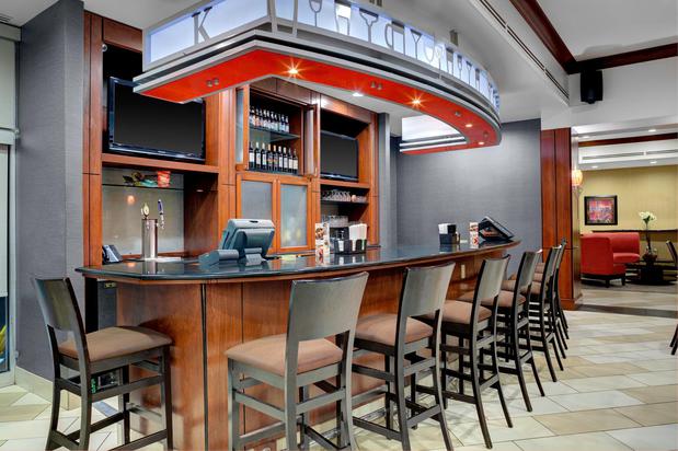 Images Holiday Inn & Suites Lima by IHG