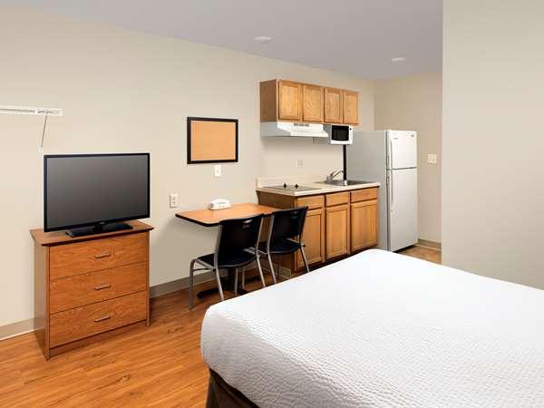 Images WoodSpring Suites Louisville Clarksville