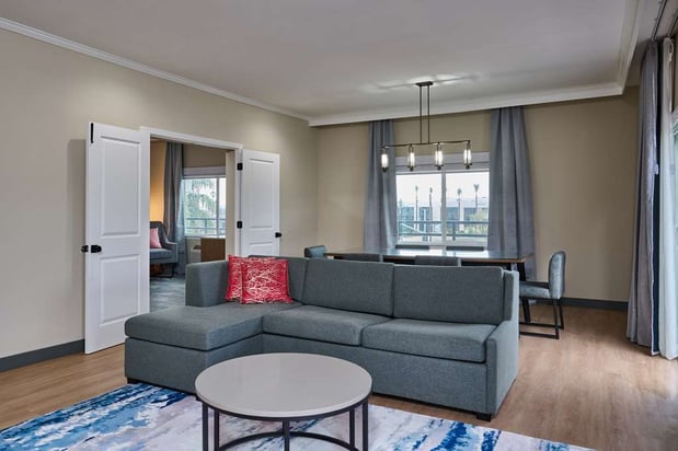 Images DoubleTree by Hilton Chatsworth