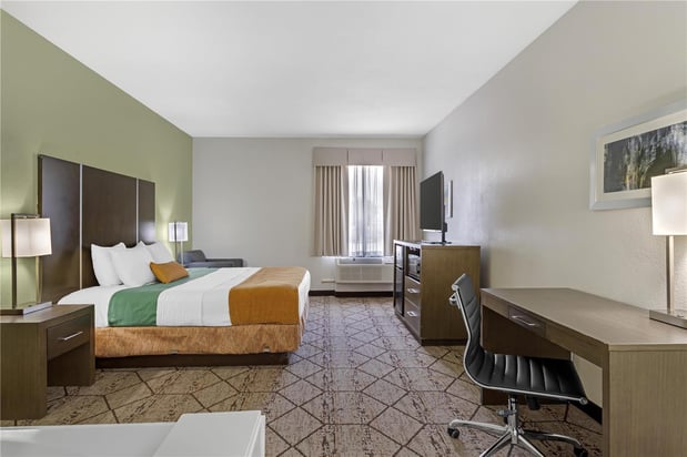Images Best Western Plus North Houston Inn & Suites