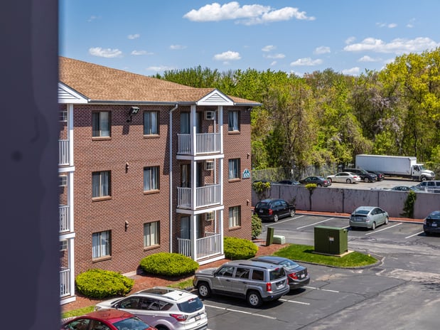 Images Westford Park Apartments