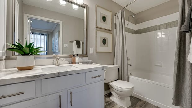 Images Carmel Creekside