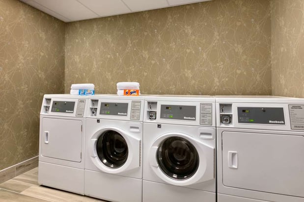 Images Hilton Garden Inn Statesville