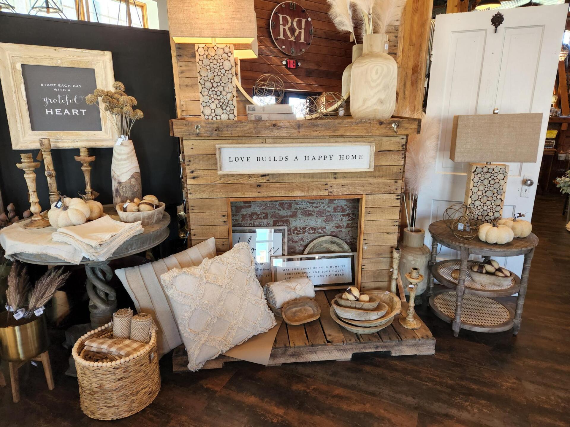 Rustic & Red Cozad (308)784-3200