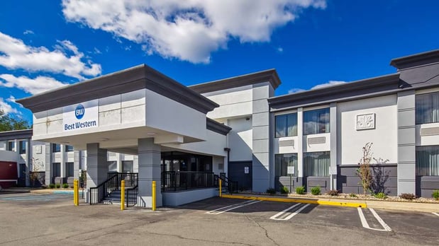 Images Best Western Paramus Hotel & Suites