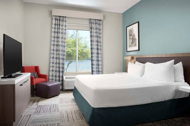 Images Hilton Garden Inn Granbury