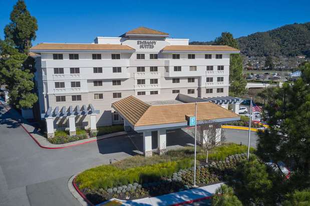 Images Embassy Suites by Hilton San Rafael Marin County