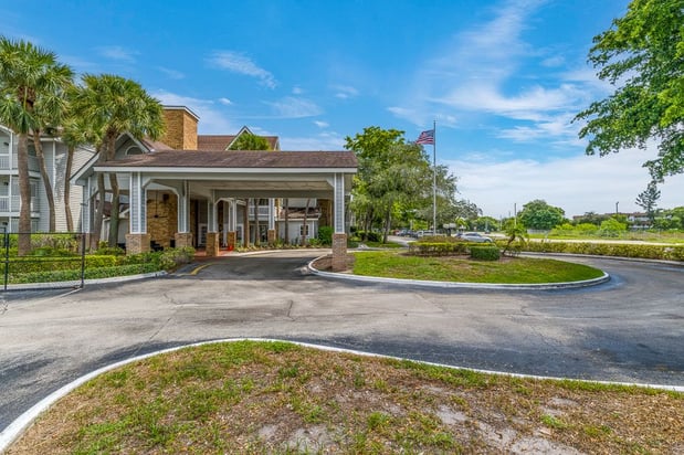 Images Meridian at Lantana