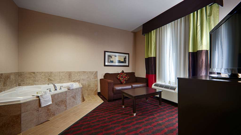 King Suite with Whirlpool