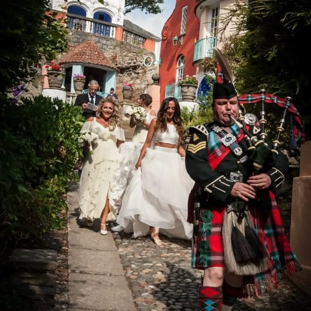Images Andrew Paton Highland Bagpiper