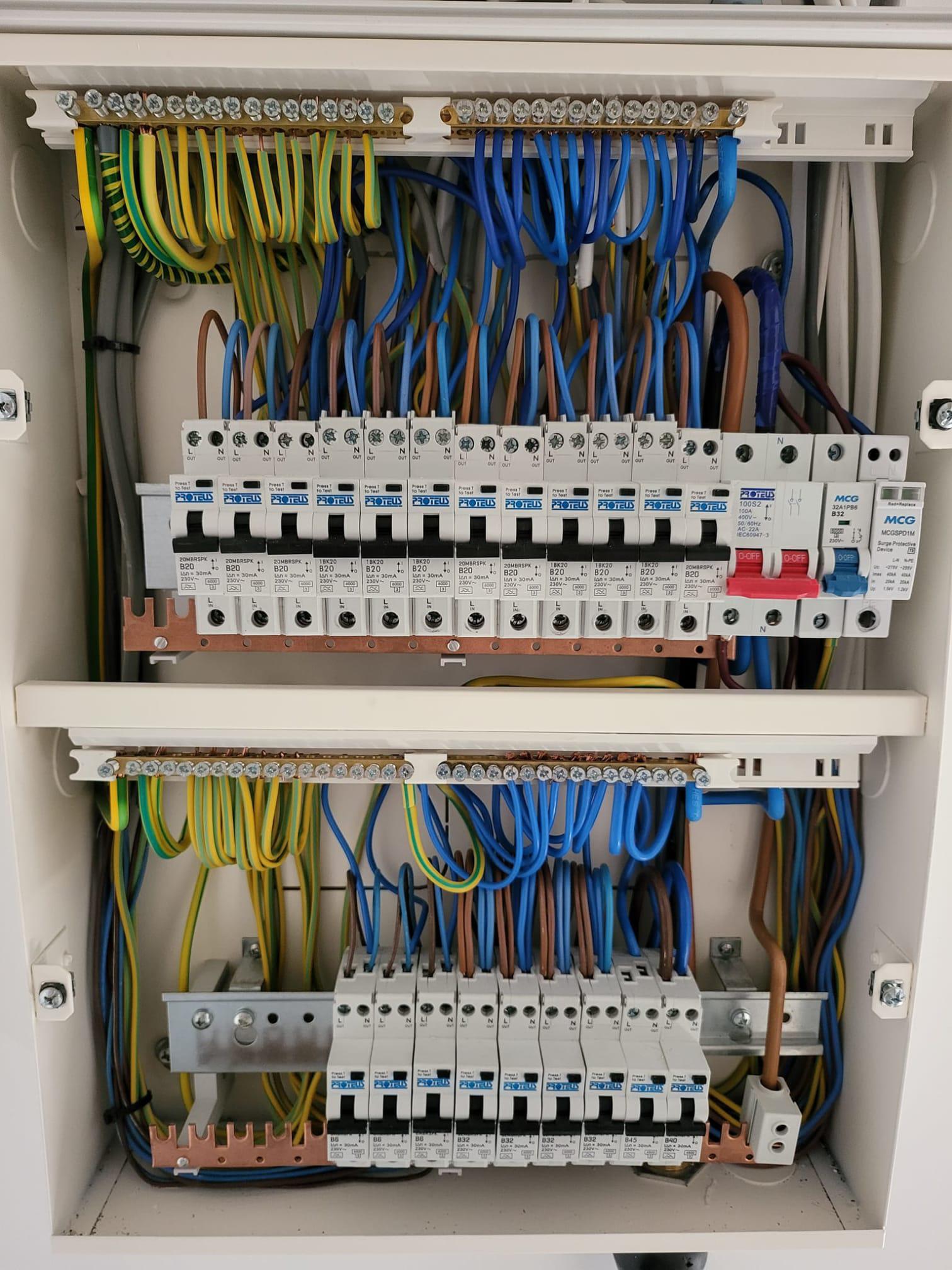 Sonic Electrical Contractors Ltd Leigh-On-Sea 07398 152171