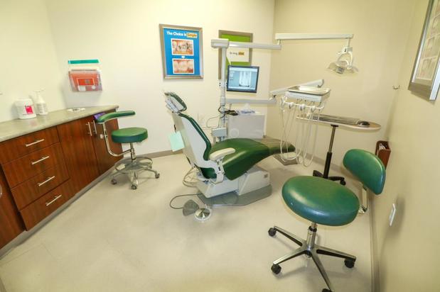 Images Desert Crossing Dental Group and Orthodontics
