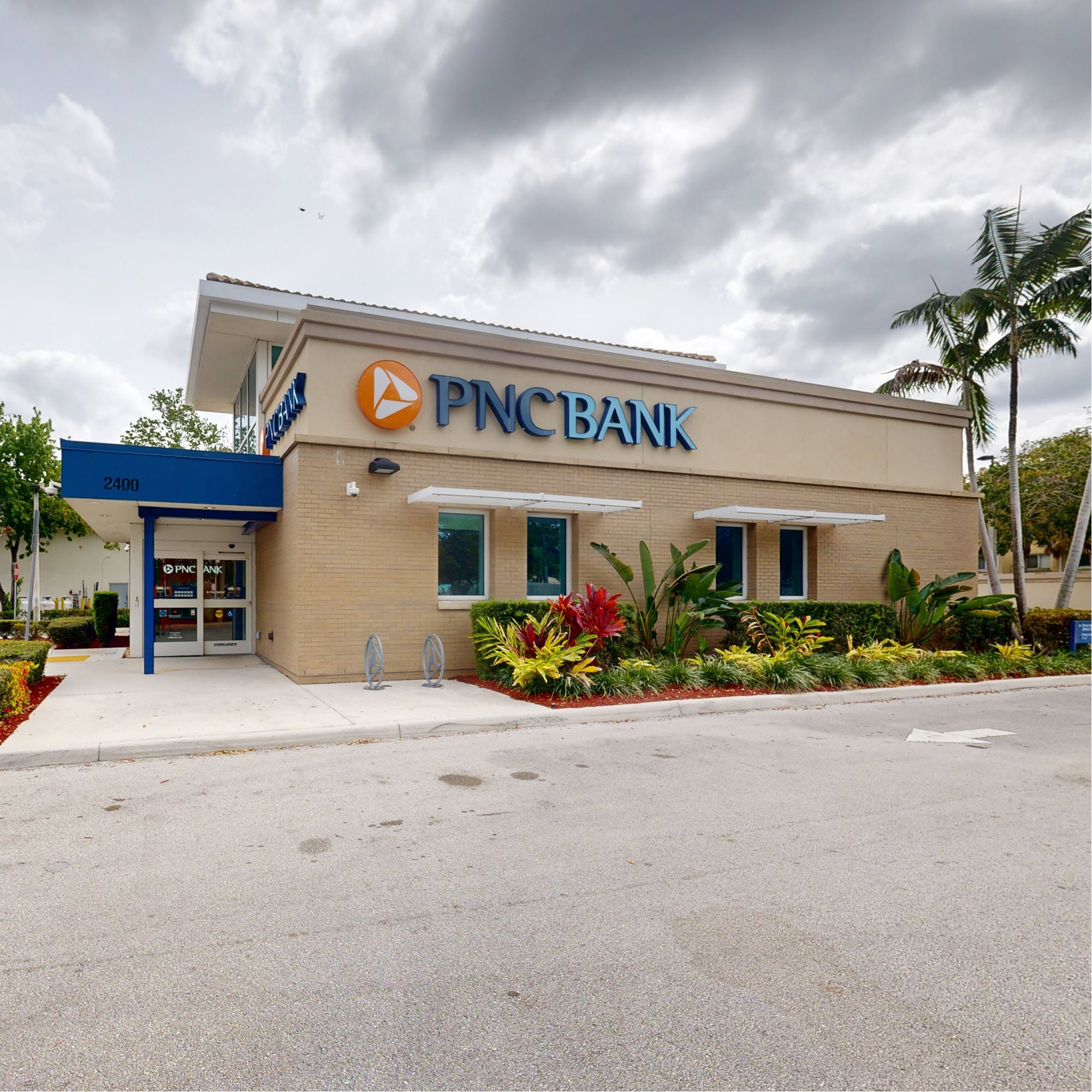 PNC Bank Nova and University - Davie, FL