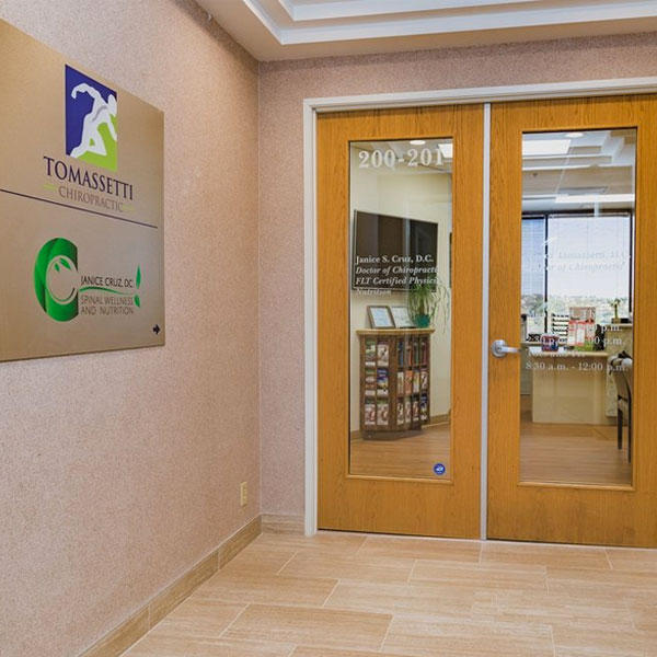 Tomassetti Chiropractic Entrance