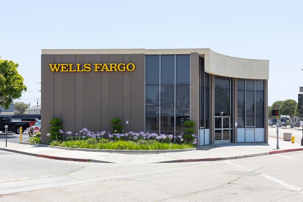 Images Wells Fargo Bank
