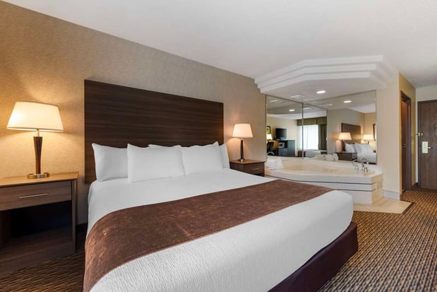 Images Best Western Spooner Riverplace