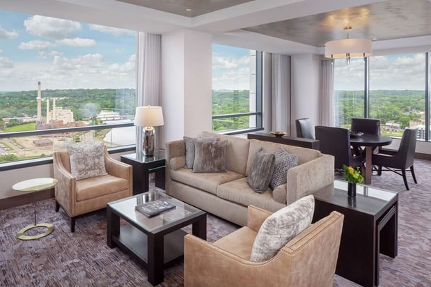 Images Hilton Rochester Mayo Clinic Area