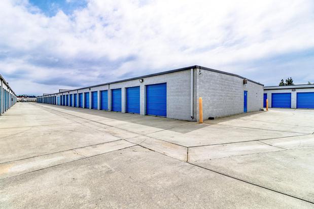 Images SmartStop Self Storage