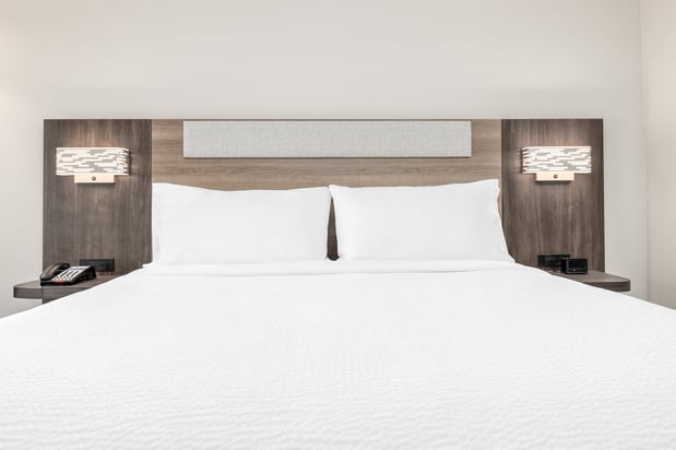Images Holiday Inn Express & Suites Austin Airport East by IHG