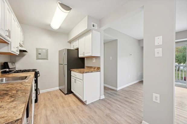 Images ReNew Odenton apartments