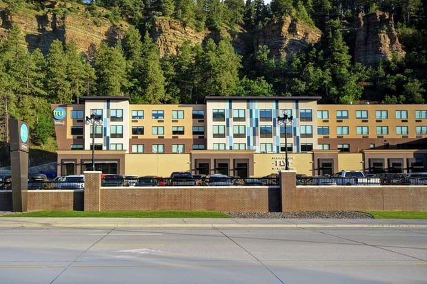Images Tru by Hilton Deadwood