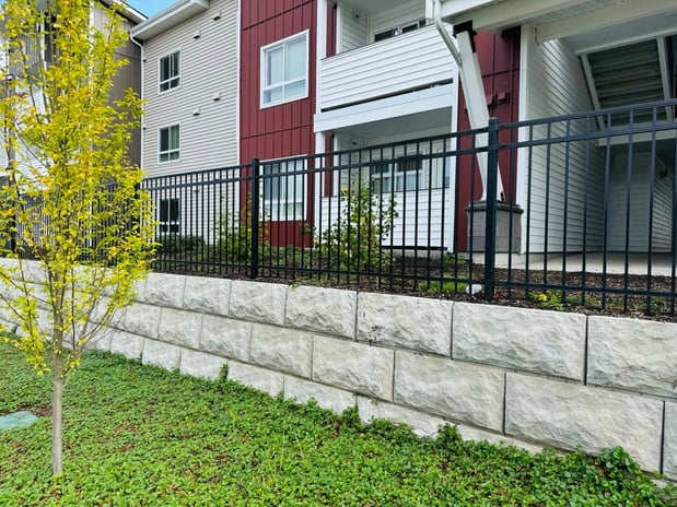 Images Optima Fence and Deck