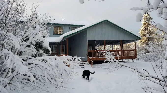 The Cottonwood Lodge & Cabin Rentals Image