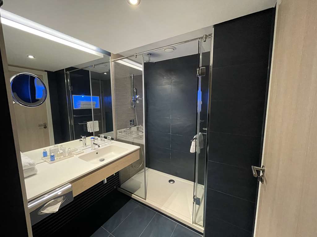 Bathroom Standard room