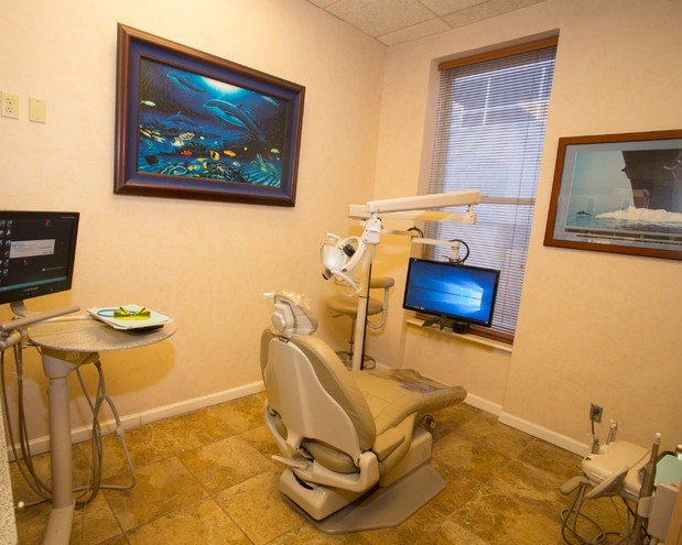 Images Dr. Eric J Aubert, DMD
