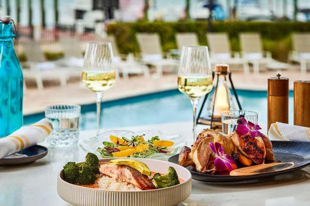 Images Faro Blanco Resort & Yacht Club Marathon, Curio by Hilton