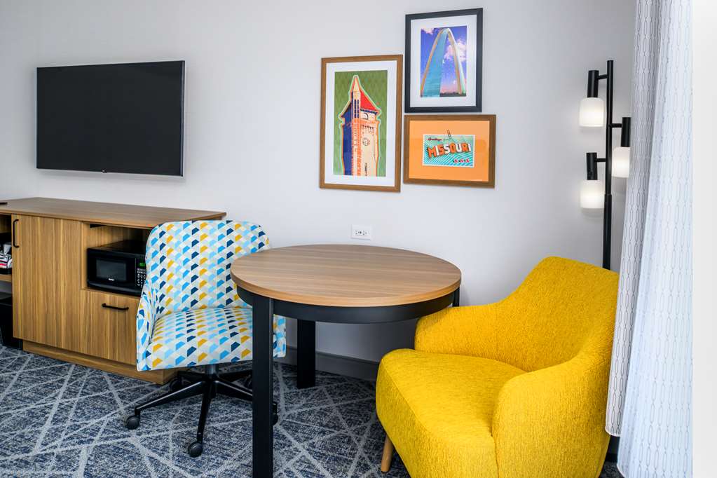 Guest room
